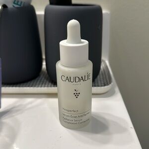 Caudalie Vinoperfect Serum